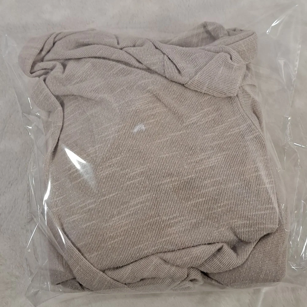 3/$25 Croft & Barrow Woman's Lightweight Cardigan
